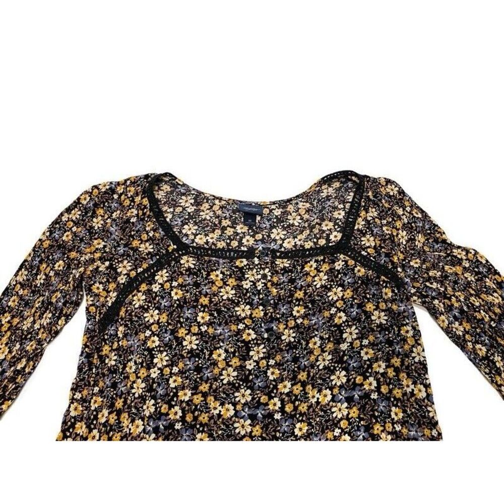 Daytrip Womens Size M Long Sleeve Black Floral Everyday Shirt Stretch Knit‎